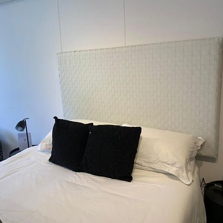 Upper City Central Large Sunny Studio Cape Town Exterior photo