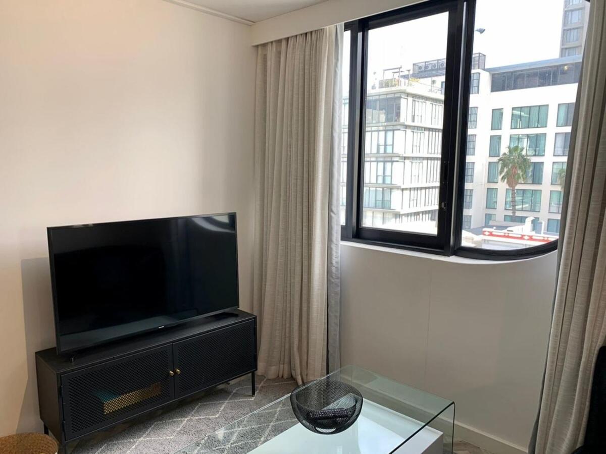 Upper City Central Large Sunny Studio Cape Town Exterior photo